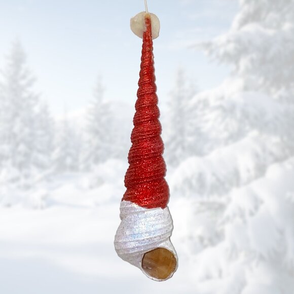 EUC Spiral Seashell Santa Claus - Holiday/Christmas Red & White Hanging Ornament - Picture 2 of 3